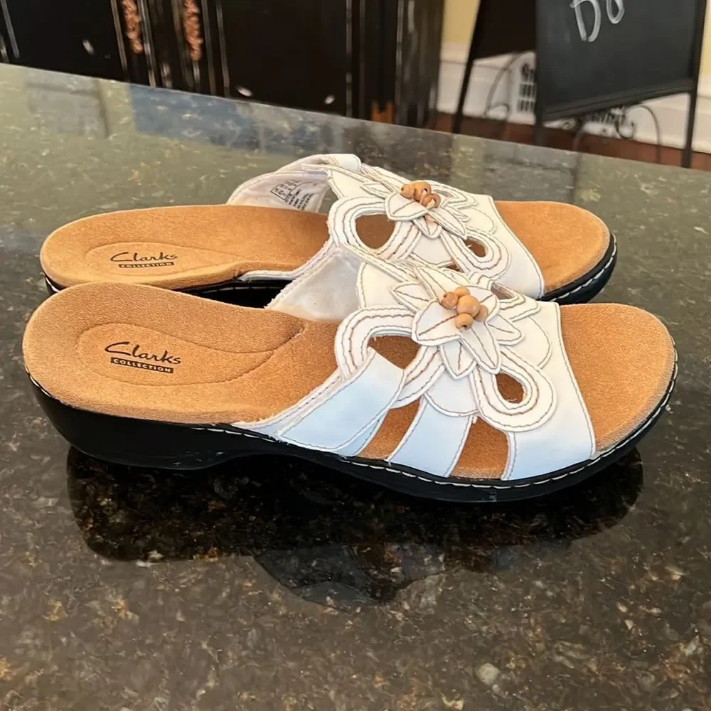 Clarks Collection Sz 11 Ln! White & Tan Leather Beaded Sandals